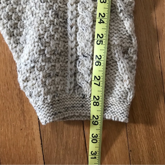 Roll Neck Cabled Sweater 100% British Wool Size Large EUC - Picture 7 of 8